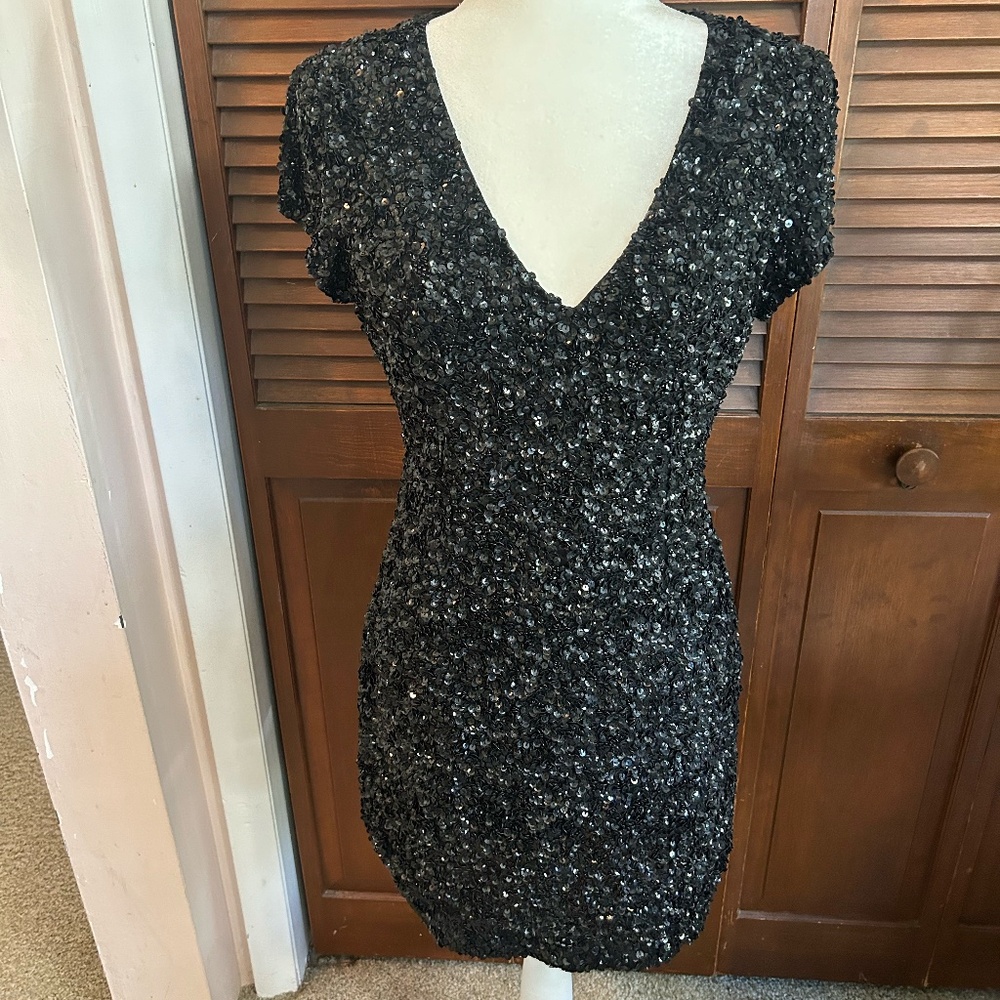 Parker Serena Black Sequined Silk V-Neck Mini Dress Size 6